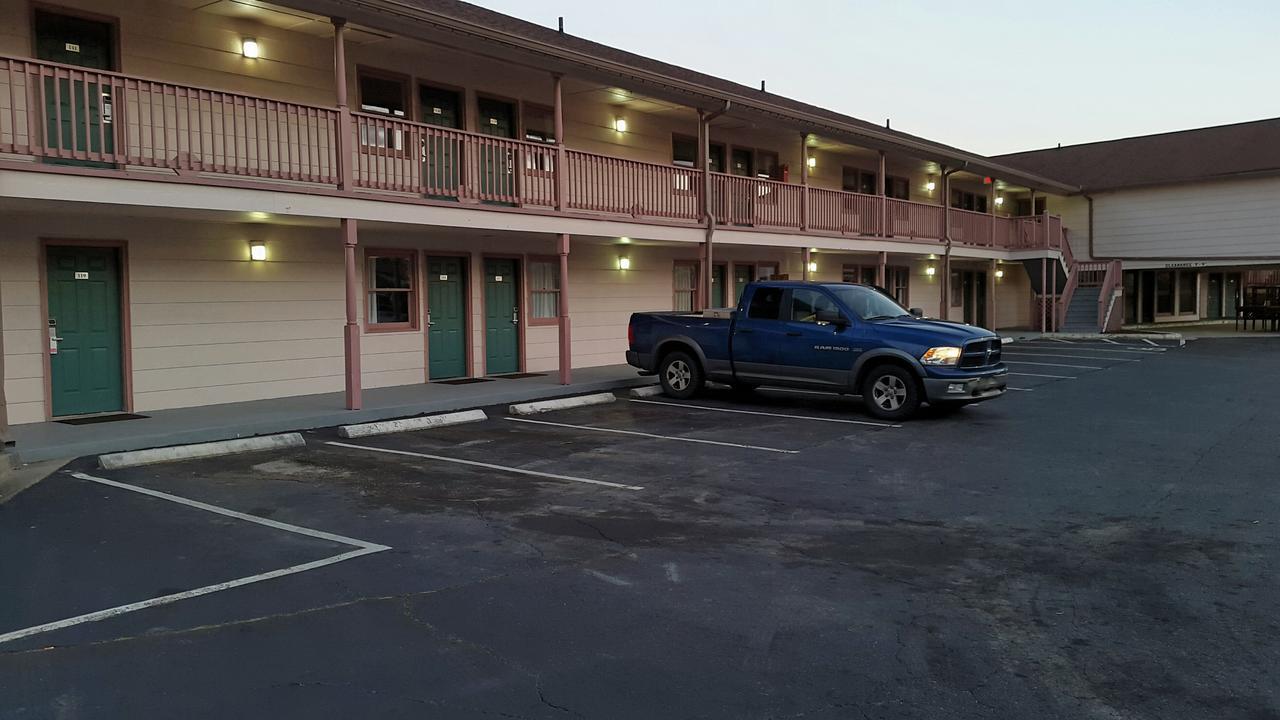 Mountain Valley Dillard