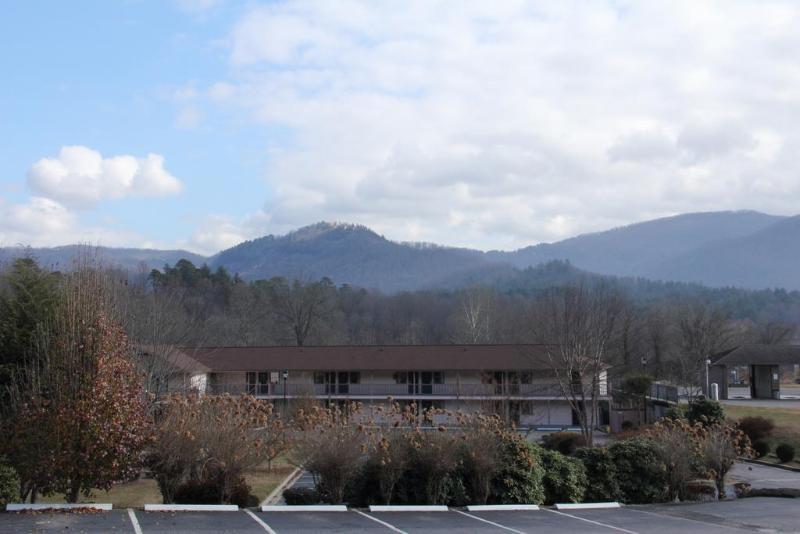 Mountain Valley 2*